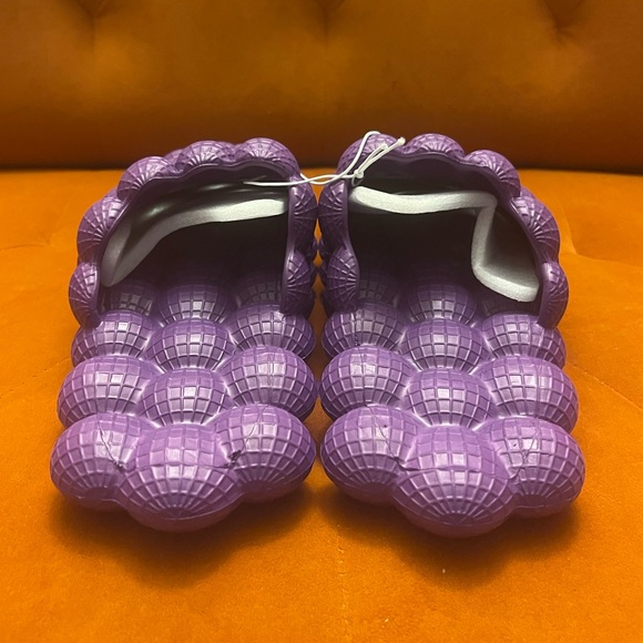 Purple Bubble Slides, Size S/M, NWT - Picture 4 of 6